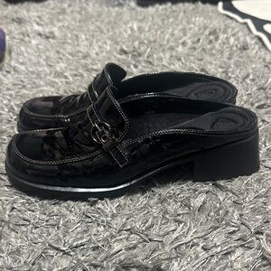 Liz Claiborne Black Patent Leather Mules